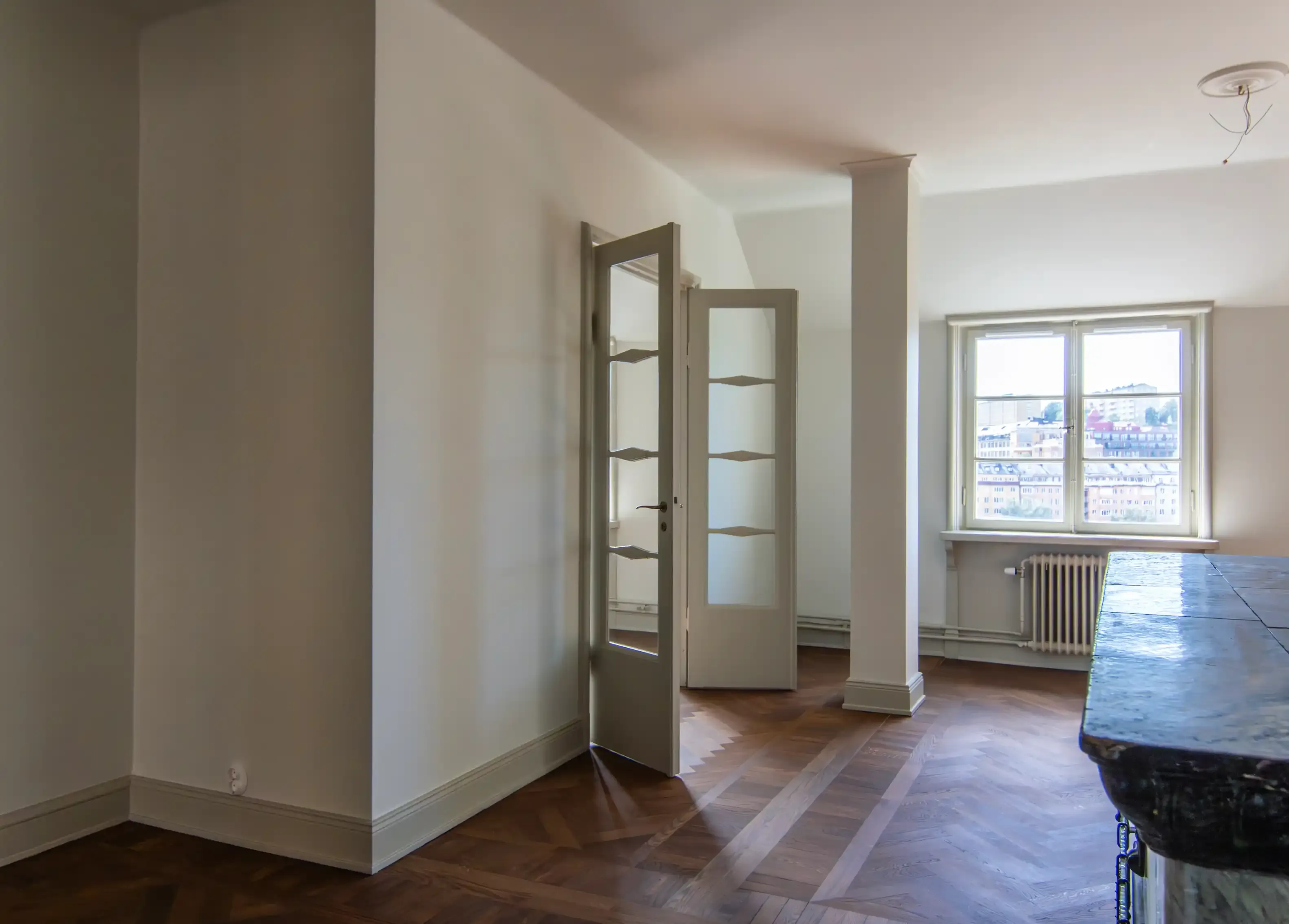 Före och efter renovering av lägenheten