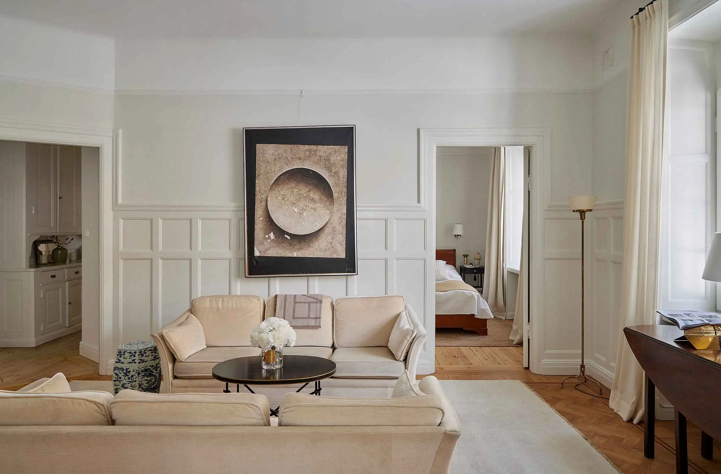 Renoverat ljust vardagsrum