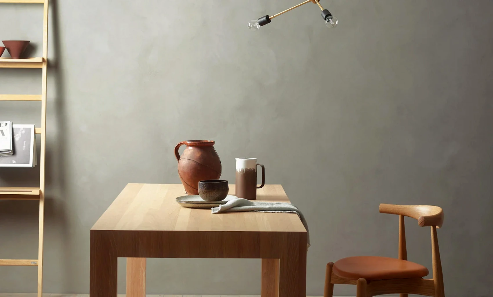 Grå kalkfärg från Jotun