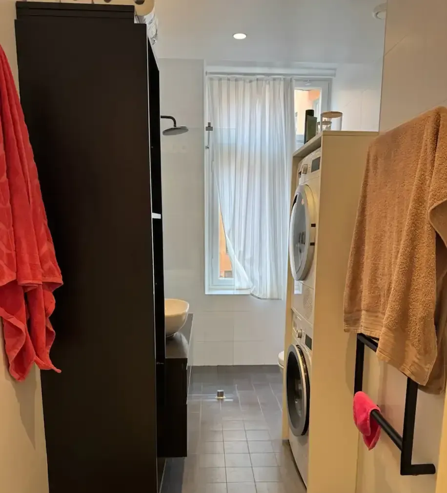 Före och efter badrumsrenoveringen