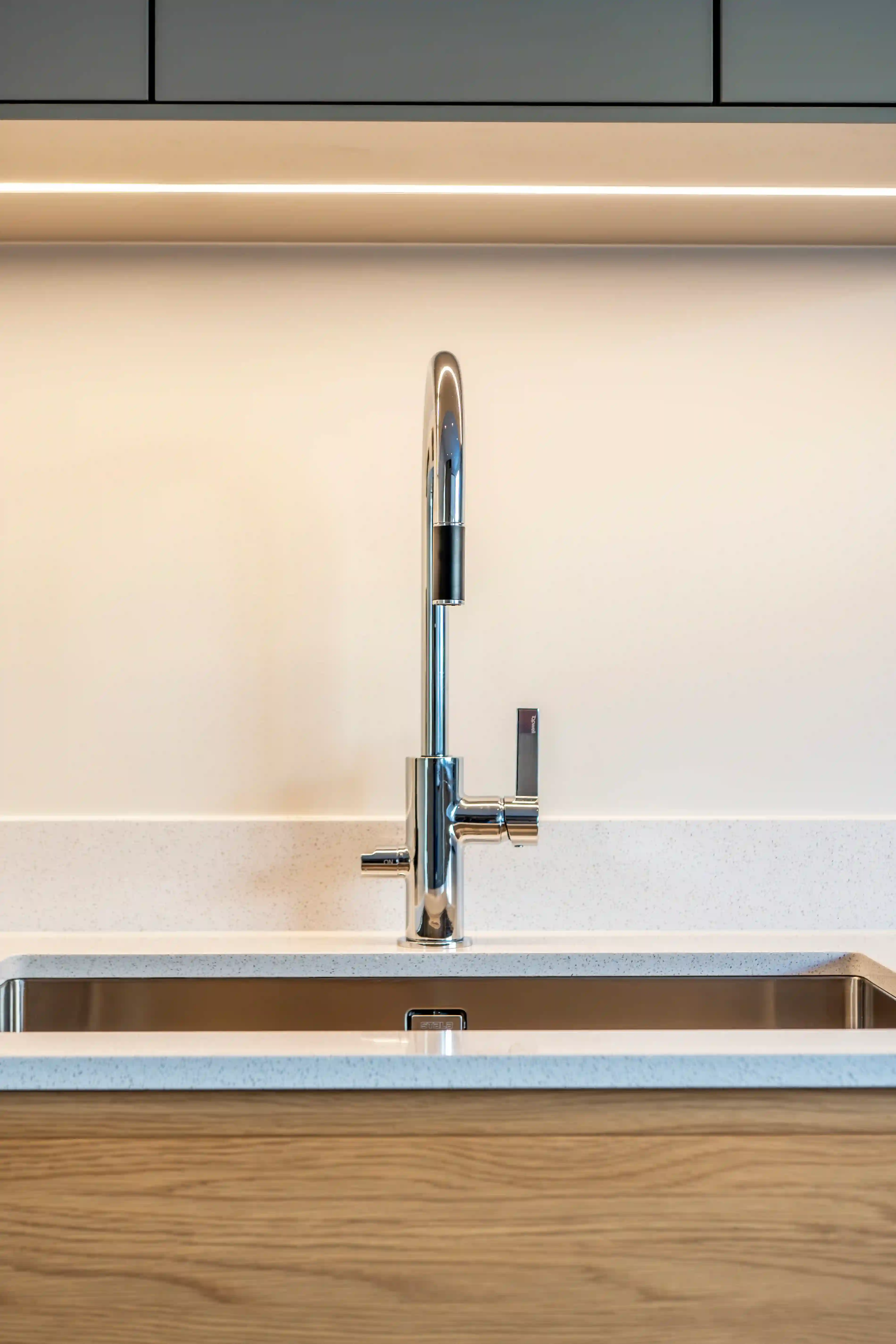 Blandare med utdragbart munstycke