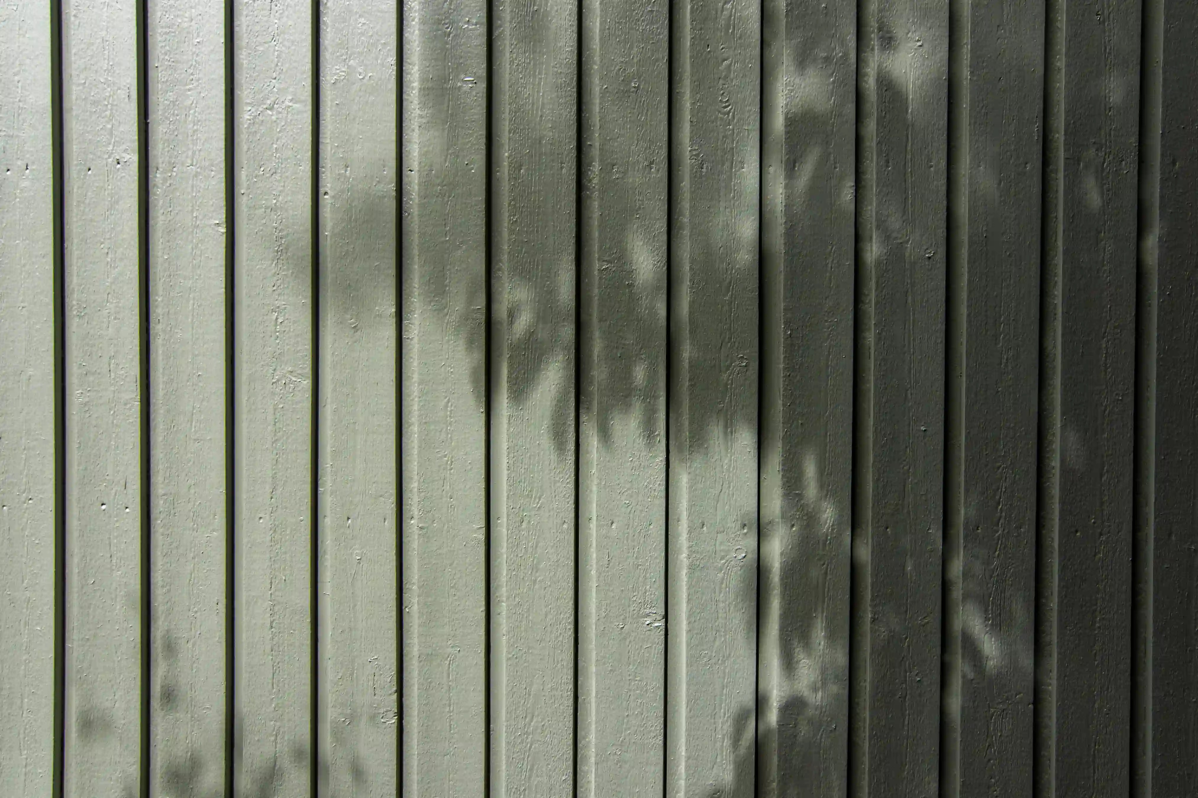 Nymålad fasad i varm beige