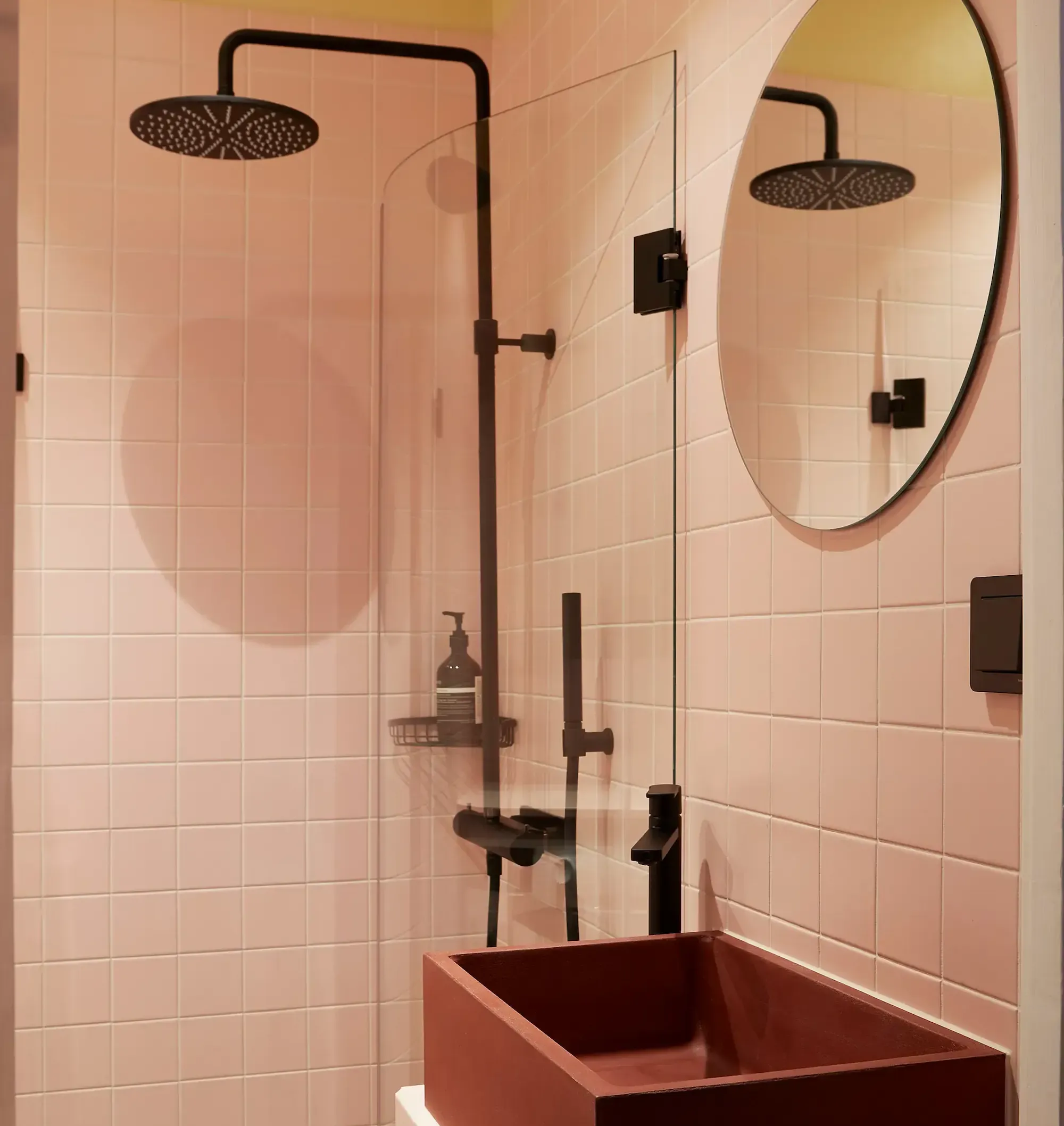 Badrumsrenoveirng i rosa