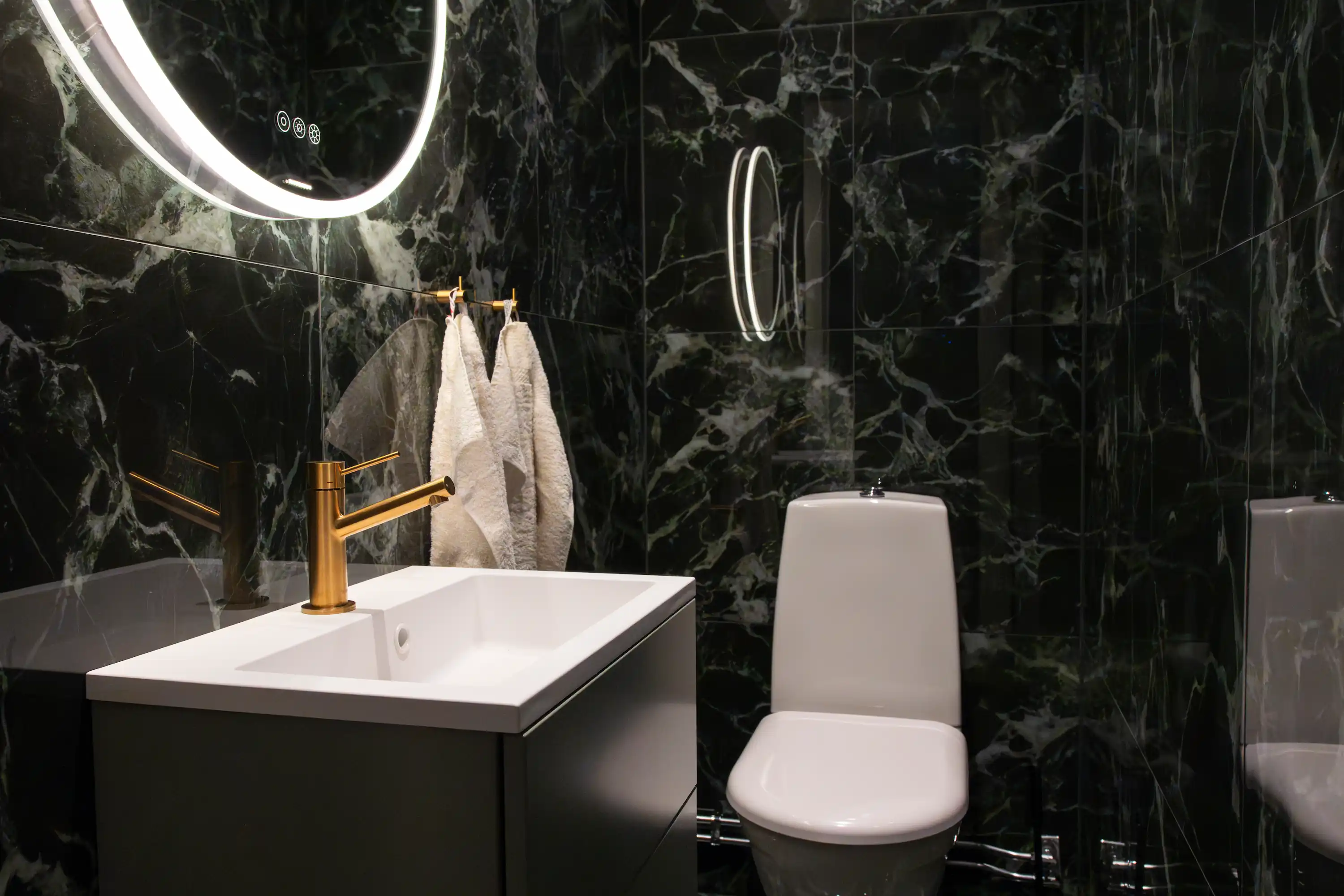 Liten WC med karaktär