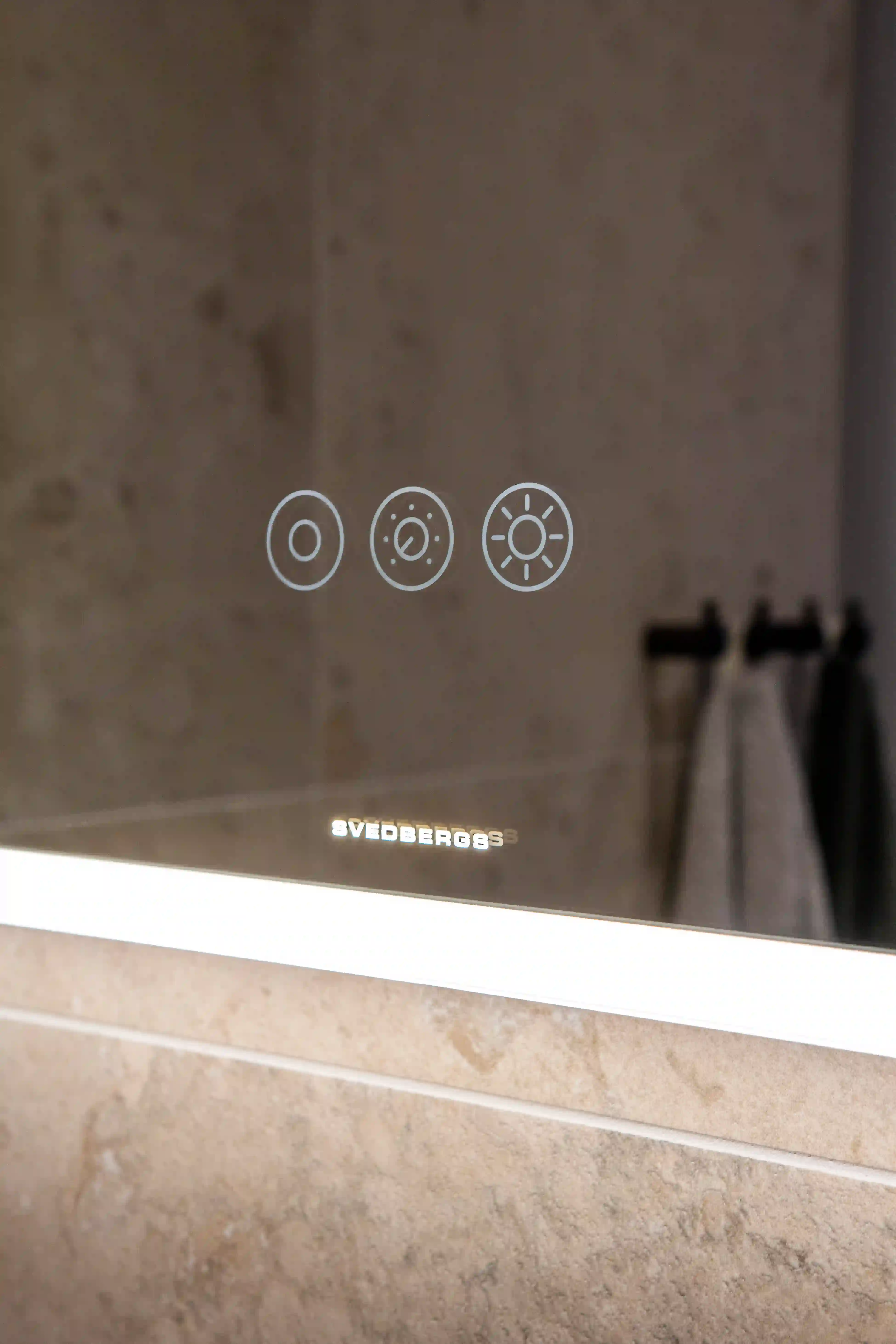 Spegelbelysning i badrum