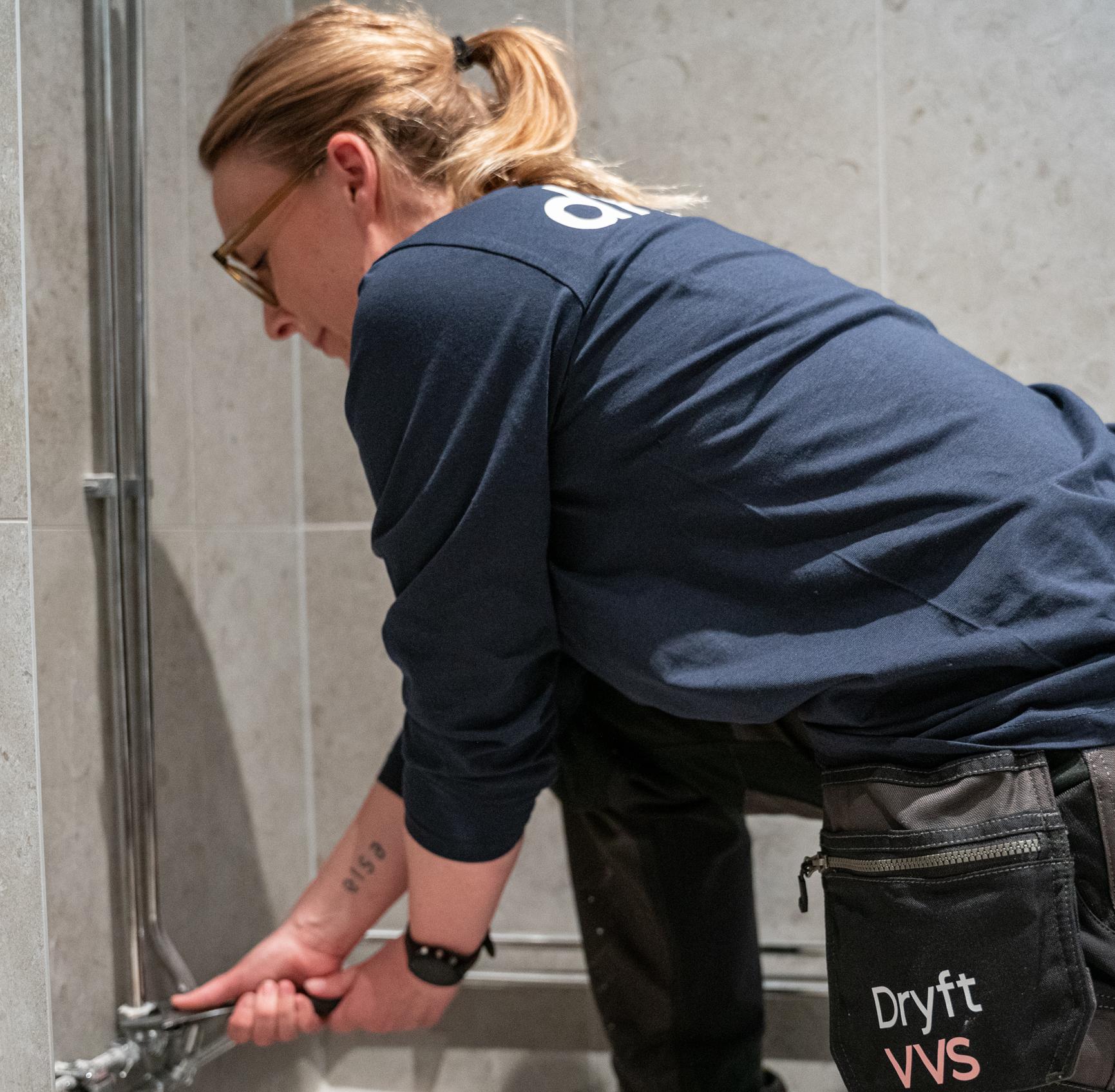 rörmokare från Dryft utför VVS-arbete